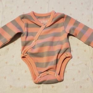 SOLD L'ovedbaby NB/PREEMIE coral and grey bodysuit